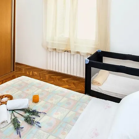 Apartmani Ami Podstrana Esterno foto